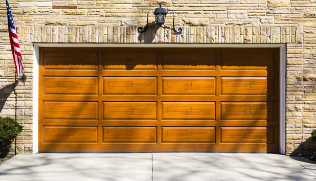 Wooden garage door Washington